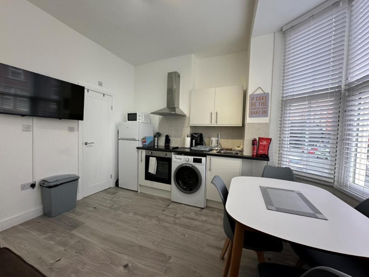 Studio Flat 2A Central קולווין ביי מראה חיצוני תמונה